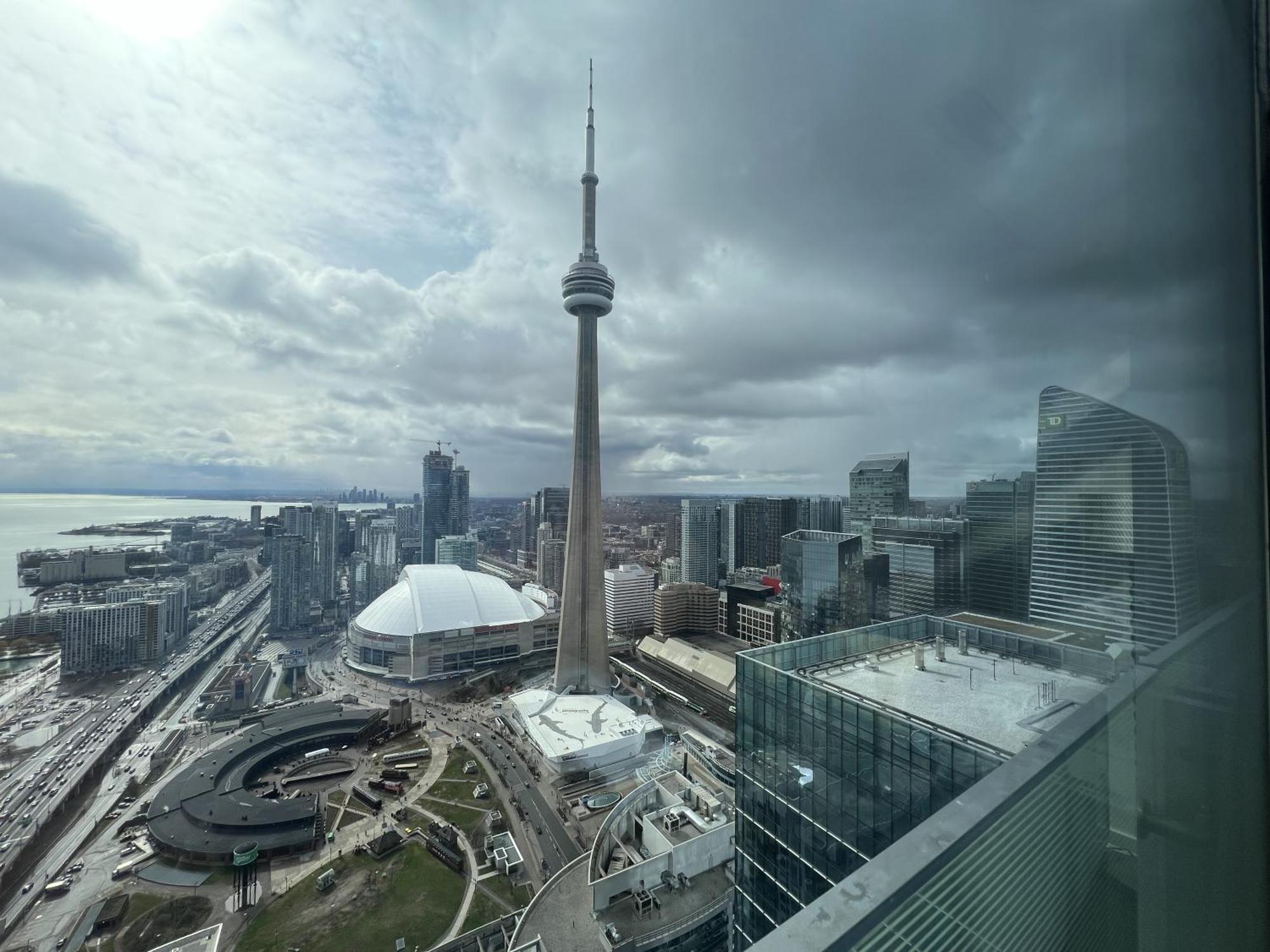 Grand Royal Suites Toronto Exterior foto